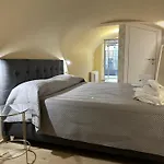 Beata Elia Loft