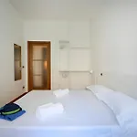 184 Apartment - Urban Convenience Near The Station