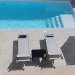 Villa Mediterranea Apartments - Seaview, Pool & Garden