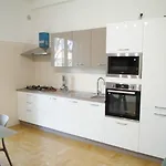 La Casa Di Telen Zona Policlinico Oncologico E Villa De Grecis