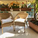 Casa Rosy, Come A Casa Tua