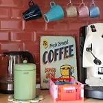Thetinyhouse 70128