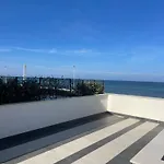 Casamare Leo