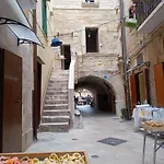 Dimora Arco Basso - Old Town