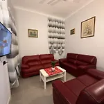 Holiday House Savoia