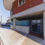 Wow Waterfront Apartment