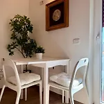 Loft Corso Trieste Free Parking & Kitchen