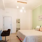 Bari Rooms Suite Station