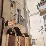 La Maison De Poupee