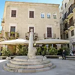 Seraphine\'S House