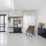 Casa Giovanna Con Balcone By Wonderful Italy