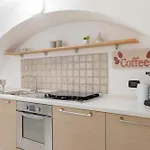 The Suite - Cozy Central Apartment