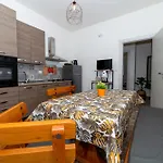 Robertone Guest House