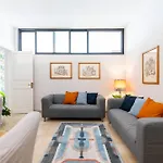 Penthouse In The Heart Of Bari With Terrace