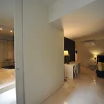 Gatto Bianco House