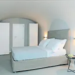 B&Bari, Via Cairoli, Le Case Di Aurelia Guesthouse