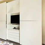 Bari Airport Seaview Apartment