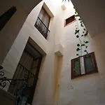 Your Shelter - Private Apartment