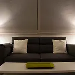 Nicola\'S Apartments