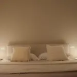Nicola\'S Apartments