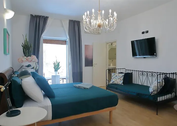 Savoia International_Lt_Bari Stazione