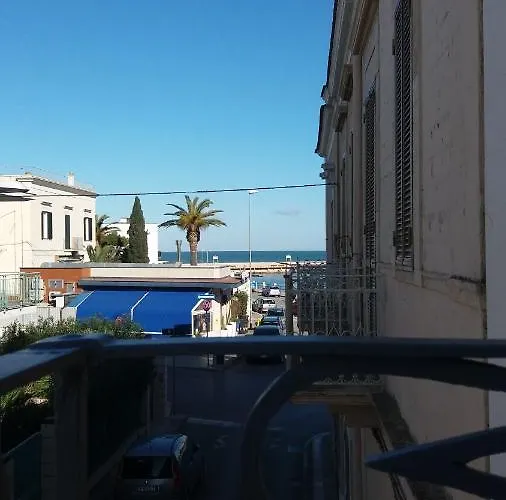 Vicolo Sul Mare