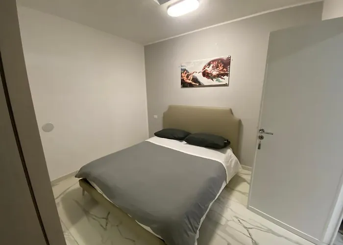 Chic House