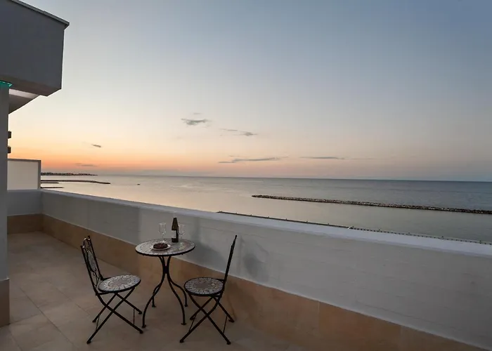 Tramonto Sul Mare Bari Apartment Near The Airport