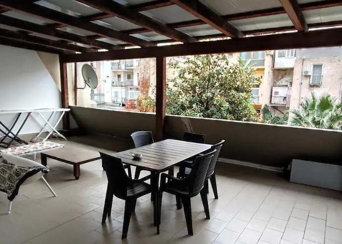 Castle Area Old Town Flat With Terrace And 2 Rooms