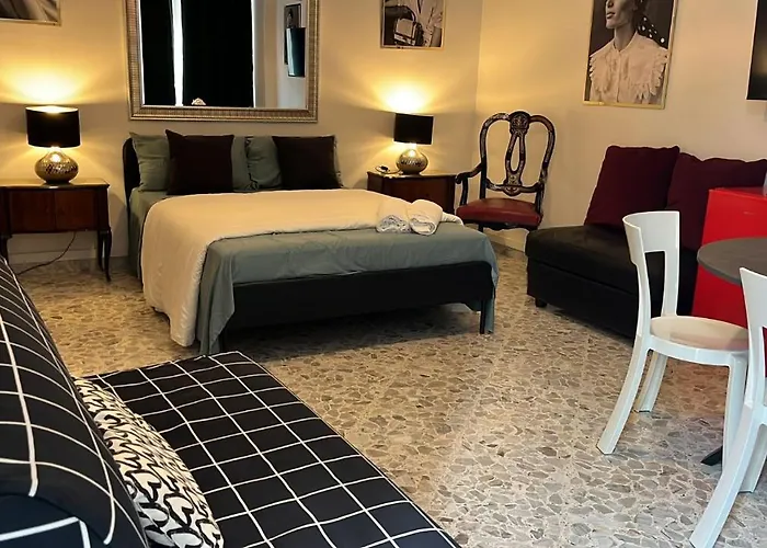 Suite Cado Dalle Nubi 3 O 4 Posti Letto Con Bagno Privato E Doccia Idromassaggio