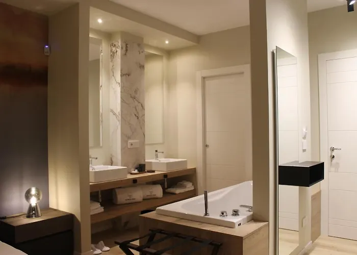 \'Tabula Rasa Exclusive Rooms\'