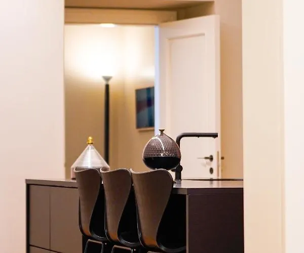 Meh Luxury Apartment City Centre Bari