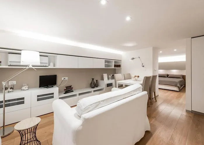 Artist Loft House