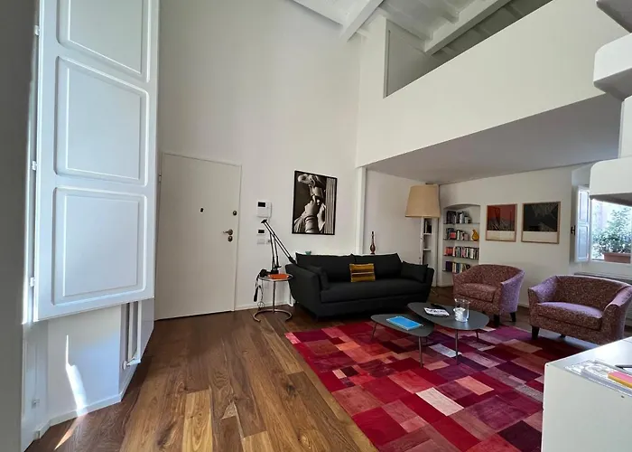 Flo House Bari
