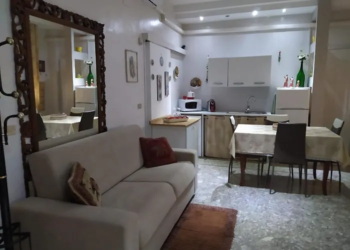 Paky\'S House