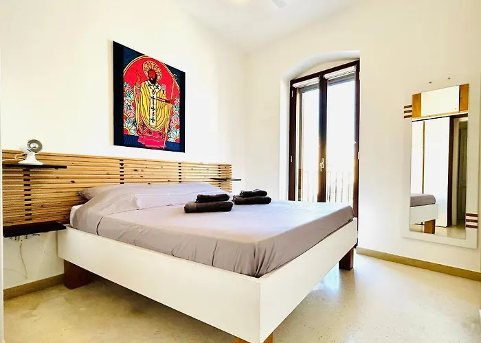 Santa Scolastica Home