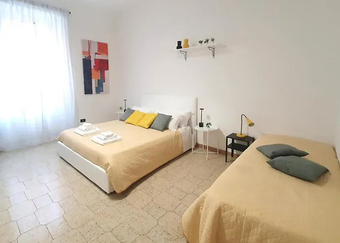 White Central Apartment - Bari Centro
