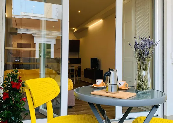 Domus13-With Private Parking