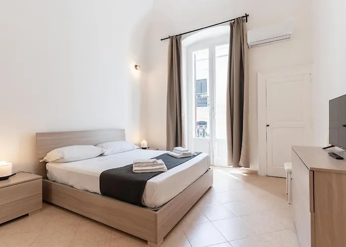Dante 307 Suite Apartment