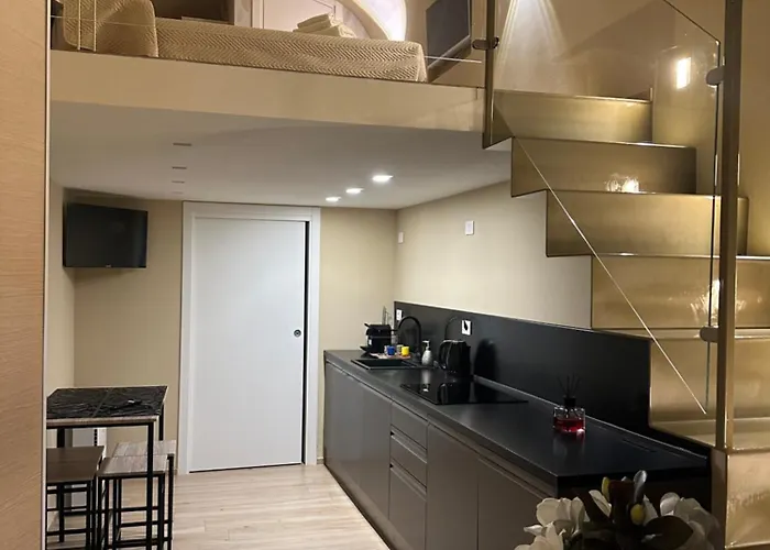 Beata Elia Loft