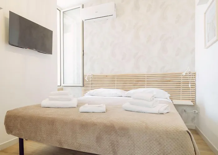 Peaceful Piccinni - Central Apartment - Bari