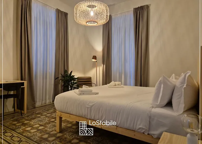 Lostabile Guesthouse & Coworking