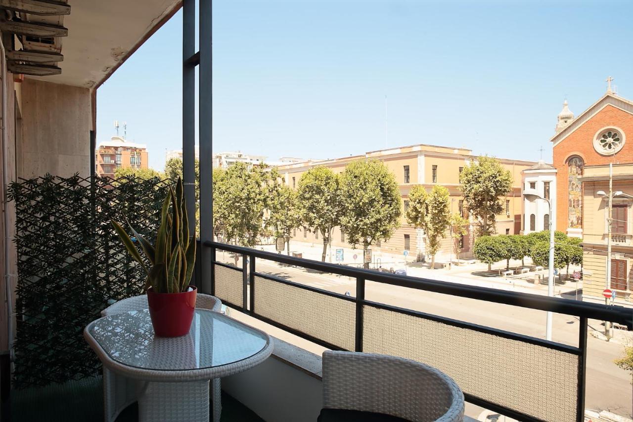 Savoia International_lt_bari Stazione Gasthuis *