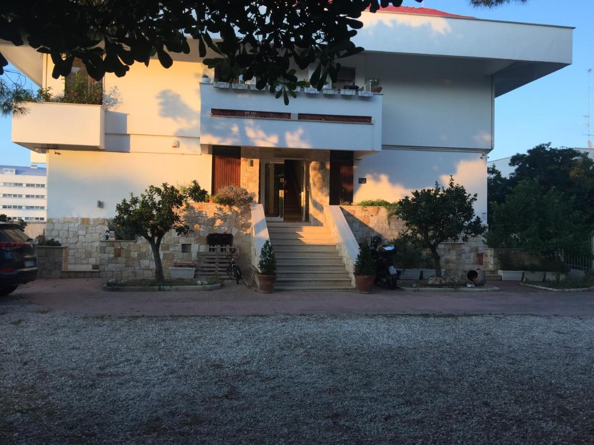 La Casa Di Emanuella - & International