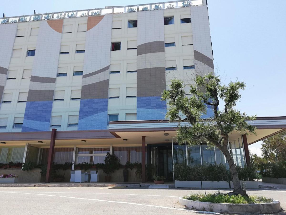 Barion & Congressi Hotel 4*