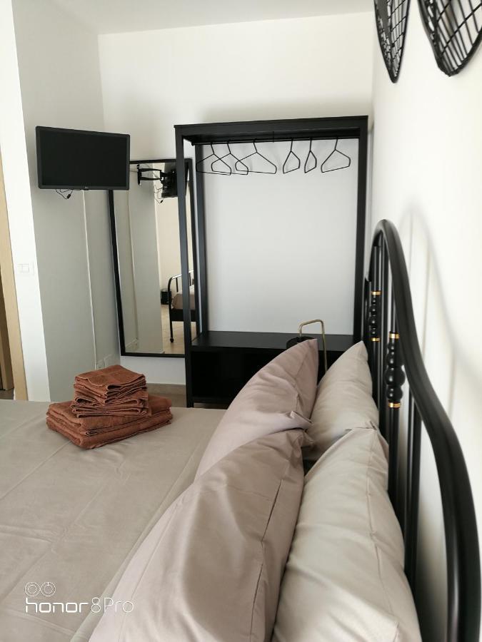 Bariairport Bed & Breakfast
