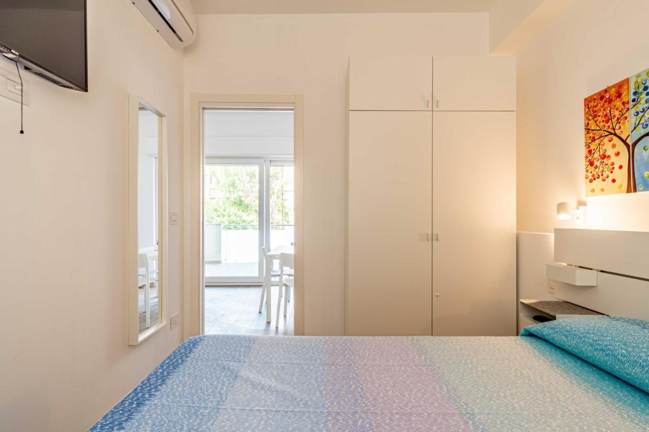 Seven Notes Apartment *