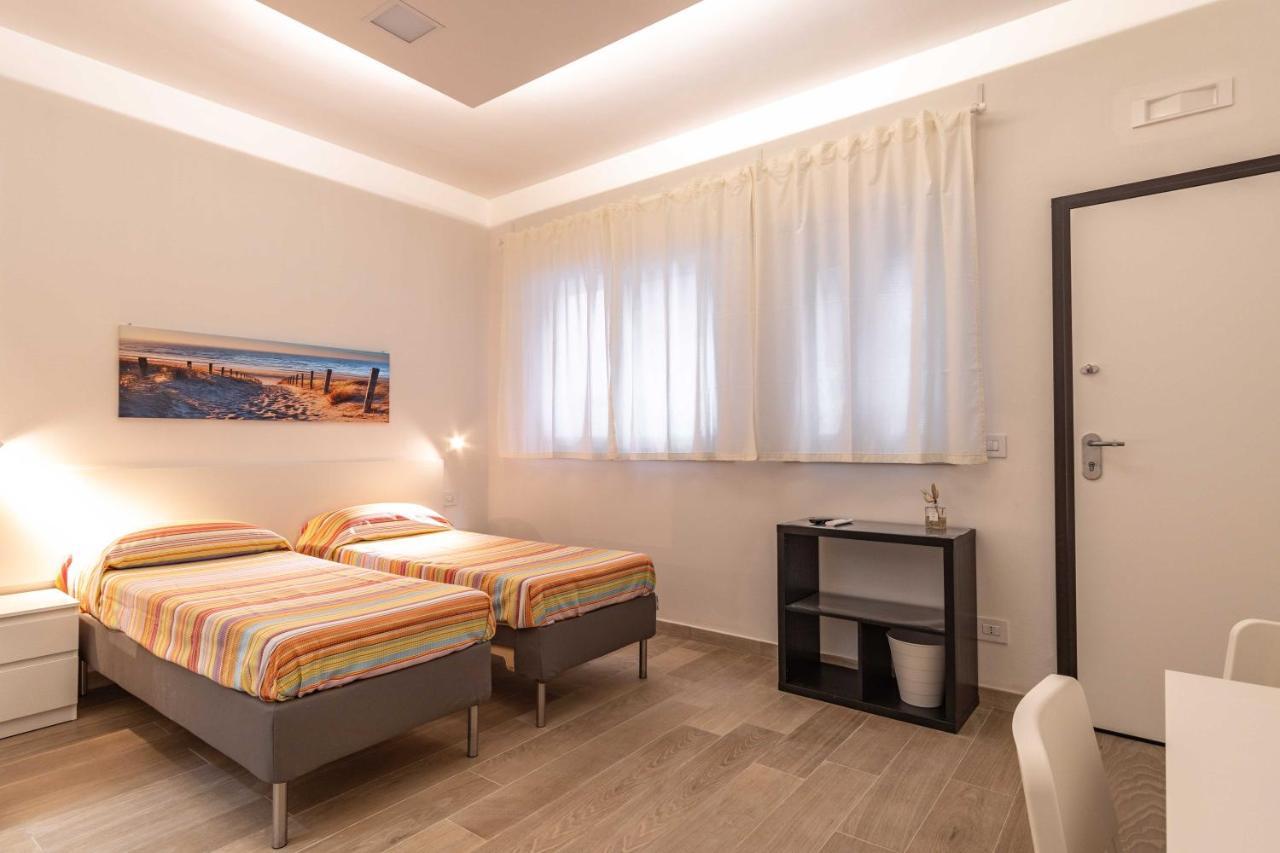Apartment Seven Notes Bari