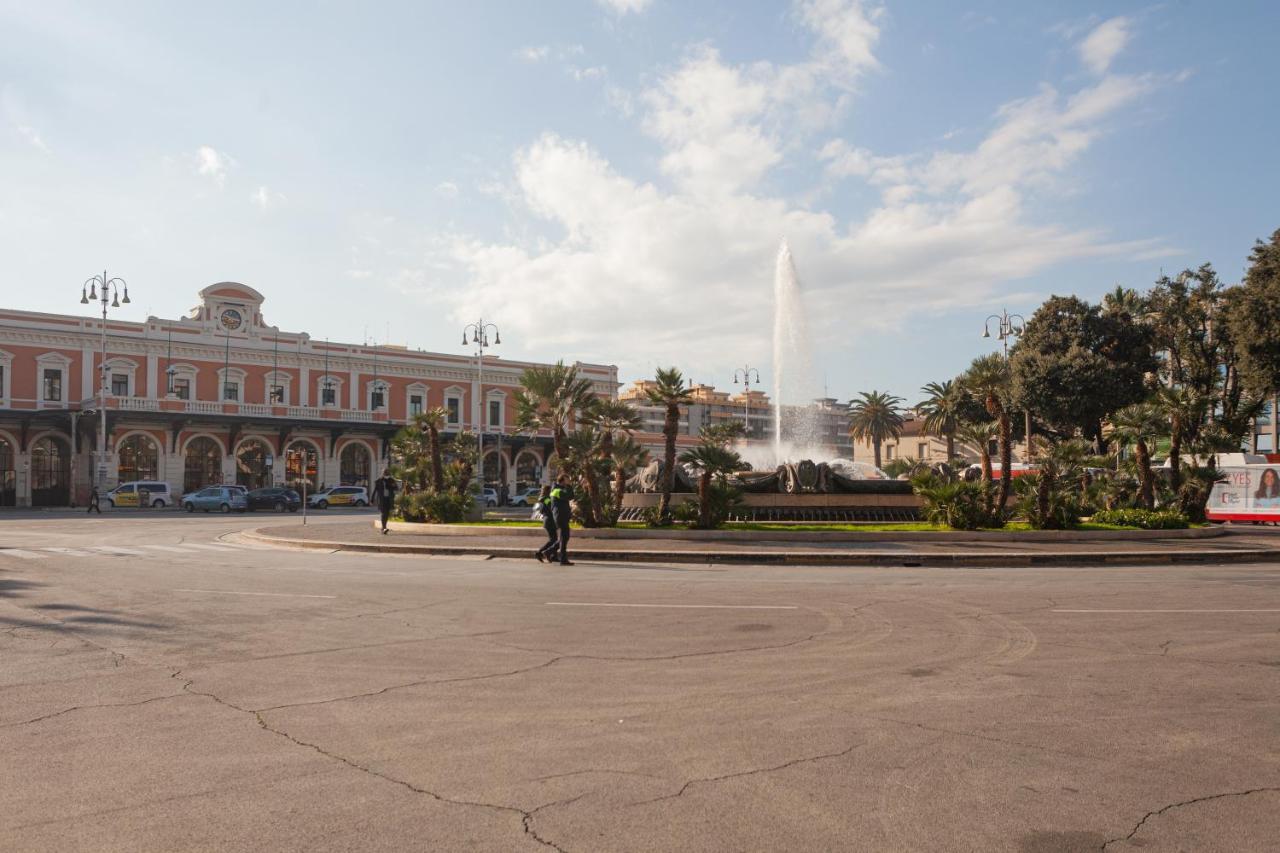 *movies & Books* Stylish House With Jacuzzi Apartment Bari