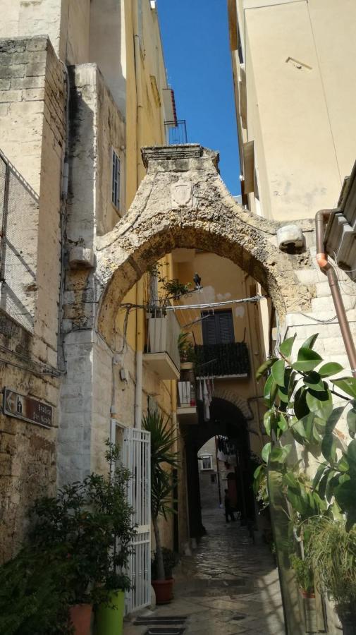 Arco Di Levante Bari